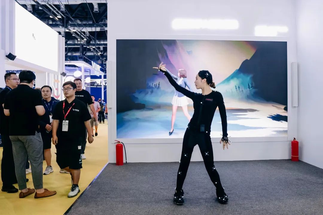 “AI+智能显示”引领未来 BSport体育官网新品InfoComm展大放异彩