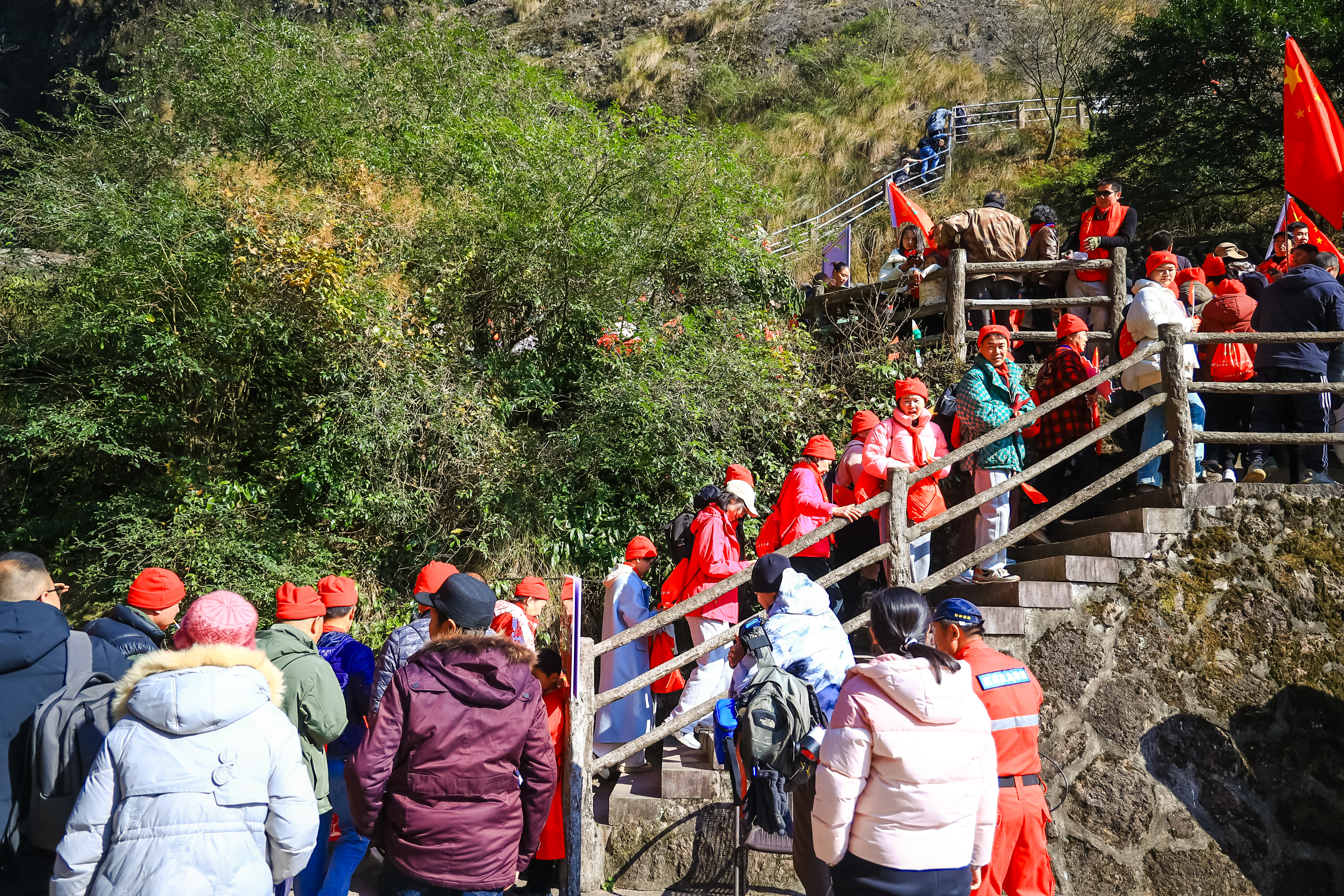 2025全国新年登高健身大会多地联动：汪顺、黄雅