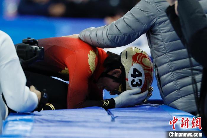 哈尔滨亚冬会名场面：泪与笑交织的冰雪盛宴