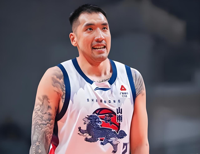 上海队豪取八连胜登顶积分榜 夺冠悬念渐小