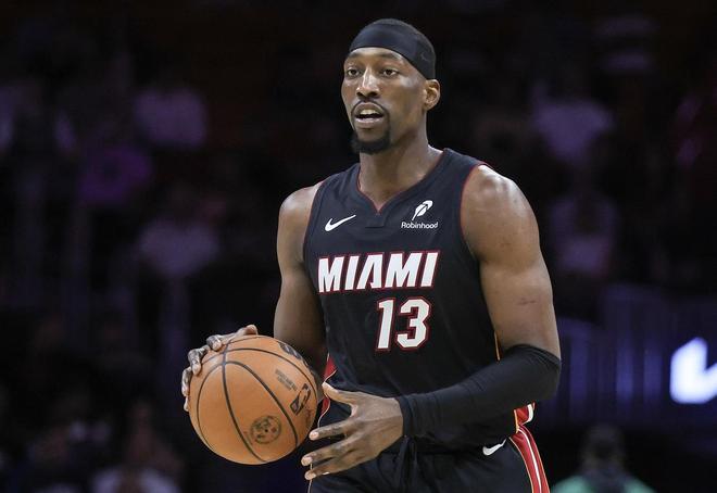 火箭逆转热火靠变阵 霍勒