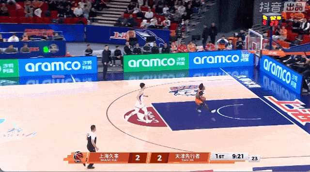 上海久事男篮力克天津队 十五连胜逼近十六连胜