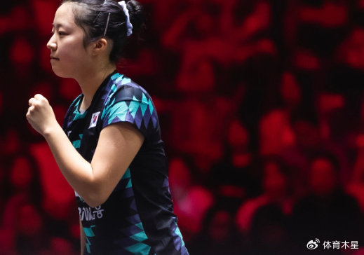 王曼昱逆转申裕斌晋级八强 四局鏖战展现顶尖对